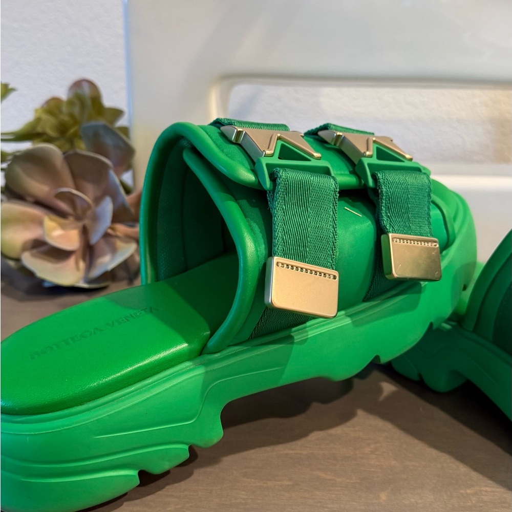 Othr Green Buckle Platform Clog Mule - Picture 4 of 5